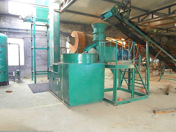 有機(jī)肥平模擠壓造粒機(jī)